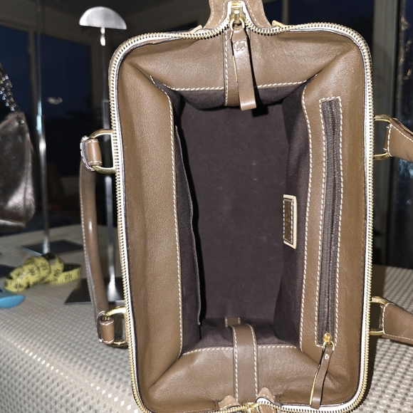 Loewe - Picture 5 of 15